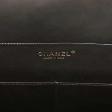 Chanel Chanel Maxi Coco Beach Small Shopping Bag White, Dark Beige, Black Raffia and Calfskin | Thumbnail 8 Chanel Chanel Maxi Coco Beach Small Shopping Bag White, Dark Beige, Black Raffia and Calfskin | Thumbnail 8