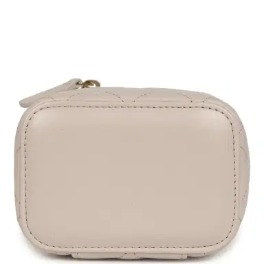 Chanel Chanel Mini Pearl Crush Vanity Case Light Grey Lambskin Brushed Gold Hardware | Thumbnail 6 Chanel Chanel Mini Pearl Crush Vanity Case Light Grey Lambskin Brushed Gold Hardware | Thumbnail 6
