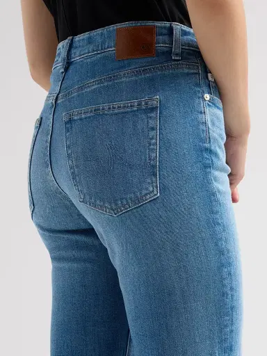 AG Jeans Women's Brinley Faded Wash Crop Jeans - Owens Valley - Size 31 | Thumbnail 5