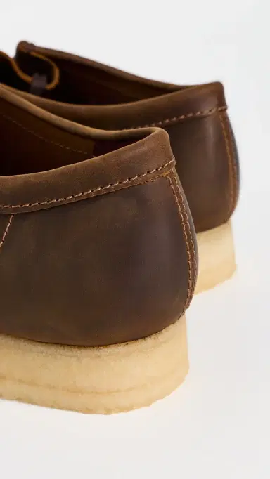 Clarks Wallabee Shoes | Thumbnail 3