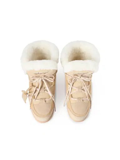 Off-White Winter Boots | Thumbnail 4