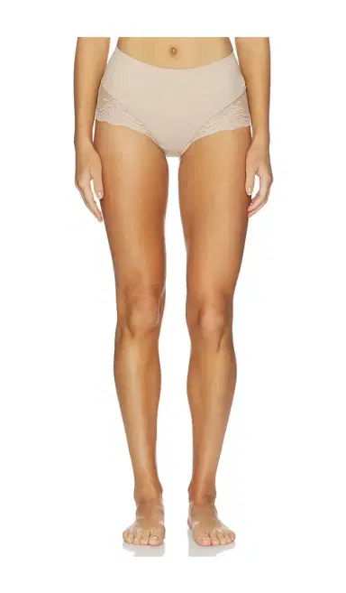 Spanx Supersmooth Undie-tectable Lace Hi - Hipster | Thumbnail 1 Spanx Supersmooth Undie-tectable Lace Hi - Hipster | Thumbnail 1
