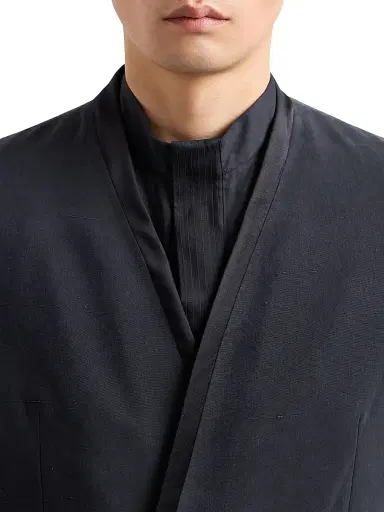 Giorgio Armani Men's Nero Collar Covered Placket Shirt - Black | Thumbnail 5