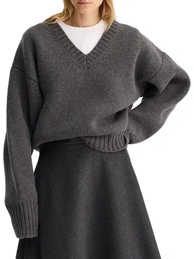 RÓHE Women's Compact-Knit Wool V-Neck Sweater | Thumbnail 3 RÓHE Women's Compact-Knit Wool V-Neck Sweater | Thumbnail 3
