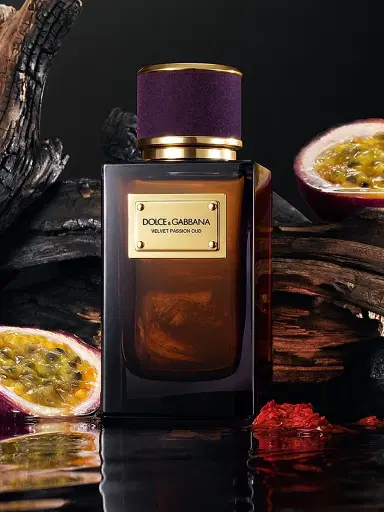Dolce & Gabbana Velvet Passion Oud Eau de Parfum, 3.3 oz. 3.4 oz | Thumbnail 5 Dolce & Gabbana Velvet Passion Oud Eau de Parfum, 3.3 oz. 3.4 oz | Thumbnail 5