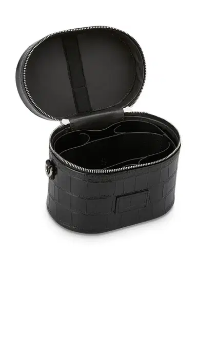 ETOILE COLLECTIVE Oval Toiletry Case | Thumbnail 3 ETOILE COLLECTIVE Oval Toiletry Case | Thumbnail 3