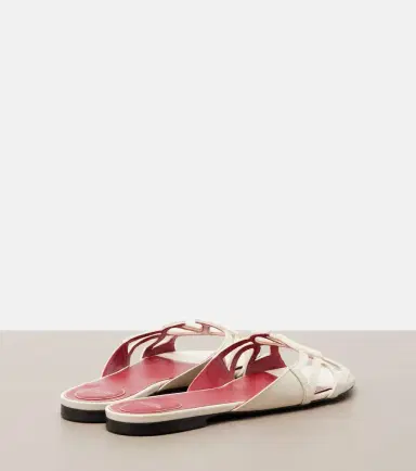Valentino Garavani Wonderweb VLogo leather slides | Thumbnail 4 Valentino Garavani Wonderweb VLogo leather slides | Thumbnail 4