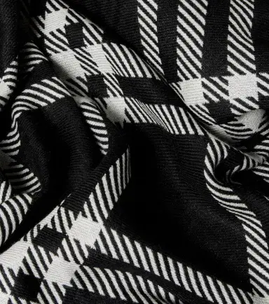 Burberry Check wool and silk scarf | Thumbnail 2