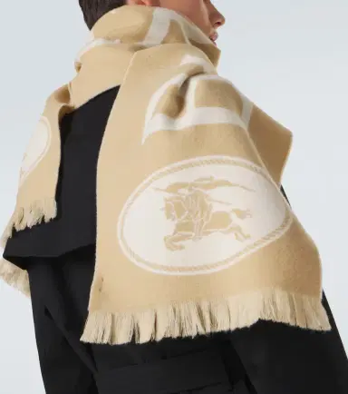 Burberry Logo wool scarf | Thumbnail 3