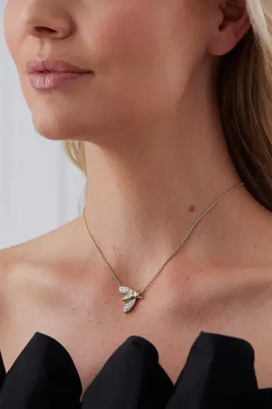 SARA WEINSTOCK Diamond Large Queen Bee Necklace | Thumbnail 2