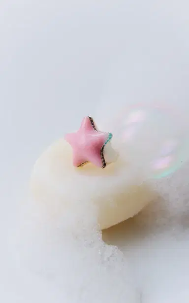 Alina Abegg 18K Yellow Gold Starfish Pink Bubble Ring | Thumbnail 3