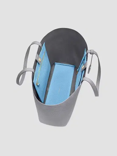 MAISON de SABRÉ Women's Leather Snap Soft Tote Bag - Dove Grey | Thumbnail 3