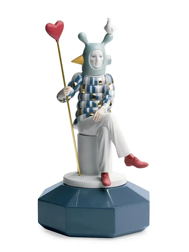 Lladro The Lover III Sculpture by Jaime Hayon - Bluewhiteandred