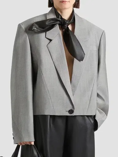 Givenchy Women's Single-Breasted Cropped Blazer in Wool and Mohair - Black White - Size 8 | Thumbnail 3