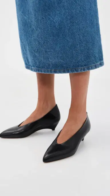 Jil Sander Arc Pumps | Thumbnail 3