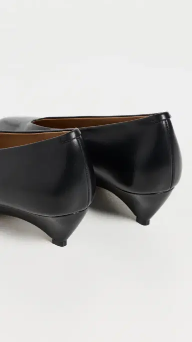 Jil Sander Arc Pumps | Thumbnail 4