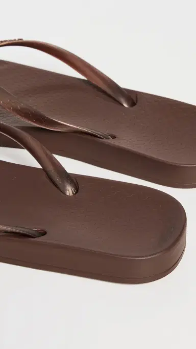 Ipanema Ana Flip Flops Brown/Bronze | Thumbnail 4