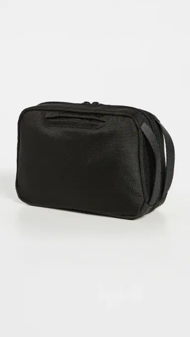 TUMI Response Travel Kit Black One Size | Thumbnail 3 TUMI Response Travel Kit Black One Size | Thumbnail 3
