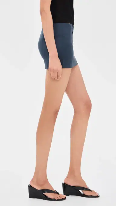 LIONESS Poise icro Mini Skirt Midnight | Thumbnail 4 LIONESS Poise icro Mini Skirt Midnight | Thumbnail 4
