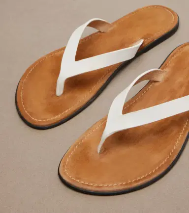 The Row Beach leather thong sandals | Thumbnail 3