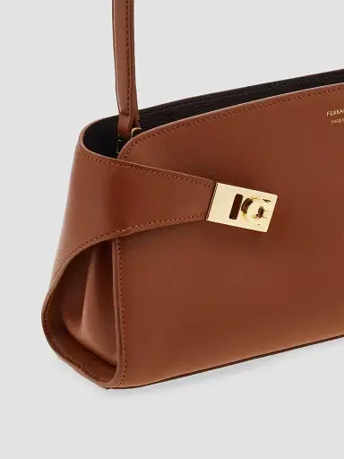 Ferragamo Women's East-West Hug Leather Shoulder Bag | Thumbnail 6 Ferragamo Women's East-West Hug Leather Shoulder Bag | Thumbnail 6