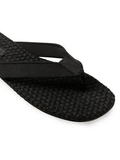 Naghedi Women's Hydra Flip Flops - Onyx - Size 6 | Thumbnail 3