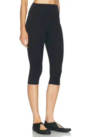 NikeSKIMS Matte 17 Crop Legging | Thumbnail 2