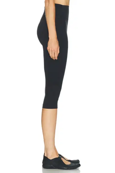 NikeSKIMS Matte 17 Crop Legging | Thumbnail 3