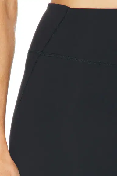 NikeSKIMS Matte 17 Crop Legging | Thumbnail 6