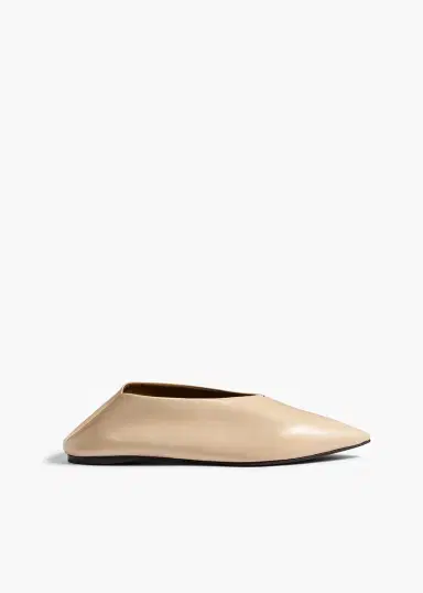 Khaite Miriam Ballerina In Nude Glazed Leather | Thumbnail 2