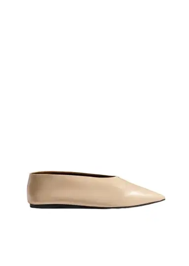 Khaite Miriam Ballerina In Nude Glazed Leather | Thumbnail 1