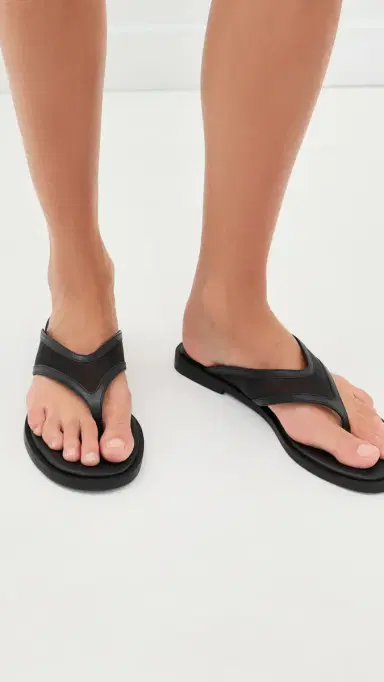 FRĒDA SALVADOR Halle Flip Flops Black Mesh | Thumbnail 3