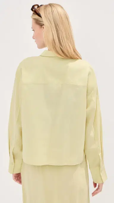 LE BOP Felicity Boxy Cropped Linen Button Down Honeydew | Thumbnail 3 LE BOP Felicity Boxy Cropped Linen Button Down Honeydew | Thumbnail 3