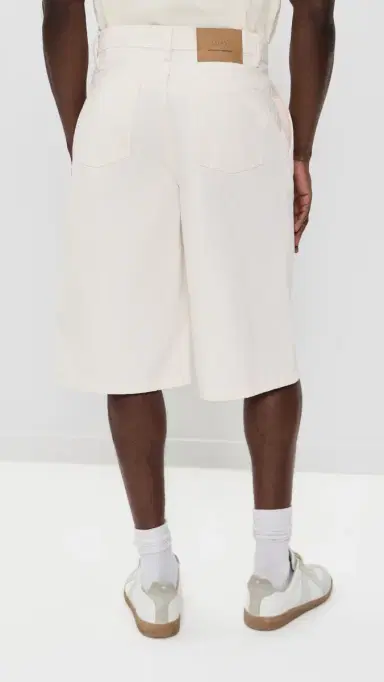 AMI Loose Bermuda Shorts 14 | Thumbnail 3 AMI Loose Bermuda Shorts 14 | Thumbnail 3