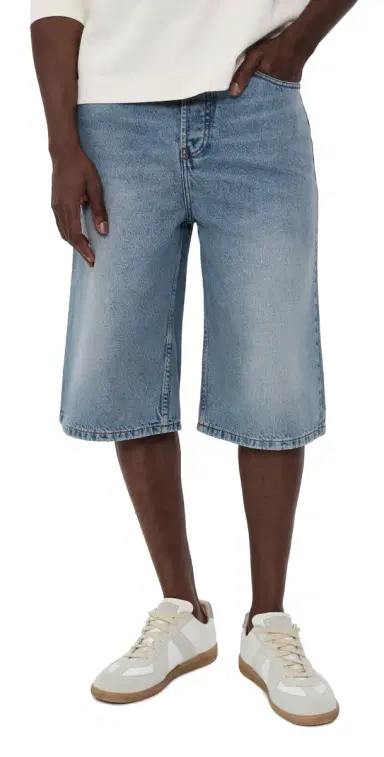 AMI Large Fit Bermuda Shorts 14 BLEU USED | Thumbnail 1