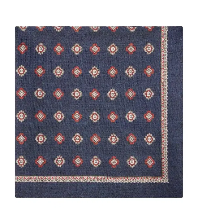 Silk jaquard pocket square