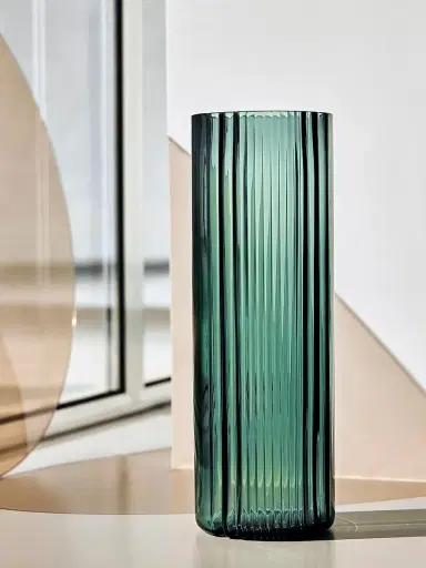 Zaha Hadid Design Pulse Tall Glass Vase | Thumbnail 4 Zaha Hadid Design Pulse Tall Glass Vase | Thumbnail 4