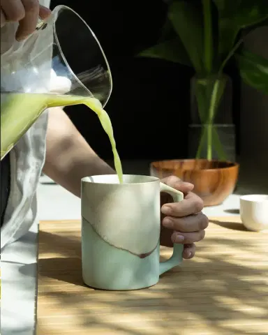 OHOM Ui Artist Collection Self Heating Ceramic Mug | Thumbnail 3