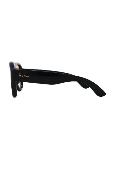 Ray-Ban Pilot Sunglasses | Thumbnail 3