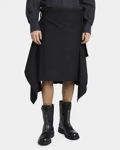 Alexander McQueen Men's Uniform Wool Asymmetric Pleated Wrap Skirt | Thumbnail 3