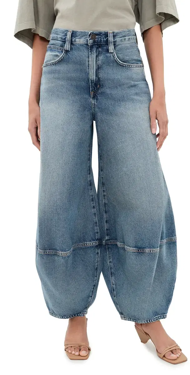 Lantern Jeans Avenue