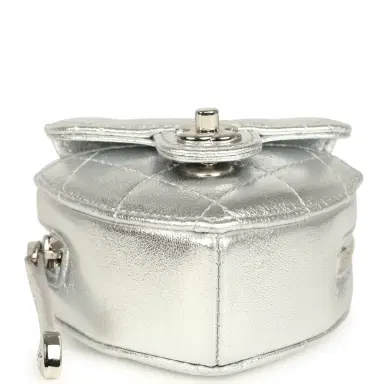 Chanel Chanel CC In Love Mini Heart Bag Charm Silver Metallic Lambskin Silver Hardware | Thumbnail 6 Chanel Chanel CC In Love Mini Heart Bag Charm Silver Metallic Lambskin Silver Hardware | Thumbnail 6