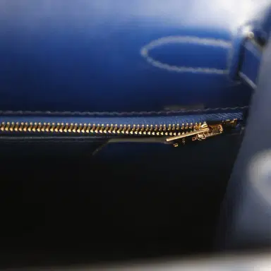 HERMÈS Pre-owned Hermes Kelly Sellier 28 Bleu Saphir Box Gold Hardware | Thumbnail 9 HERMÈS Pre-owned Hermes Kelly Sellier 28 Bleu Saphir Box Gold Hardware | Thumbnail 9
