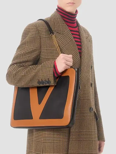Valentino Garavani Men's Viva Superstar Nappa Leather Shopper Bag | Thumbnail 3