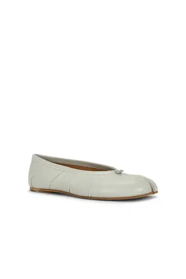 Maison Margiela Tabi Ballerina Flat | Thumbnail 1 Maison Margiela Tabi Ballerina Flat | Thumbnail 1