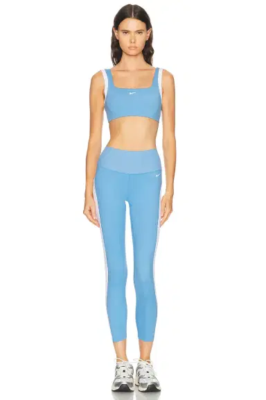 Nike Light Support Sports Bra | Thumbnail 4
