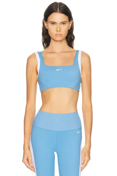 Nike Light Support Sports Bra | Thumbnail 1