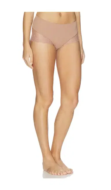 Spanx Supersmooth Undie-tectable Lace Hi - Hipster | Thumbnail 2 Spanx Supersmooth Undie-tectable Lace Hi - Hipster | Thumbnail 2