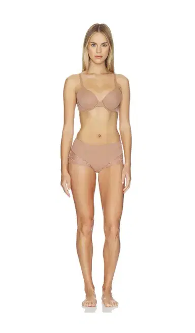 Spanx Supersmooth Undie-tectable Lace Hi - Hipster | Thumbnail 4 Spanx Supersmooth Undie-tectable Lace Hi - Hipster | Thumbnail 4
