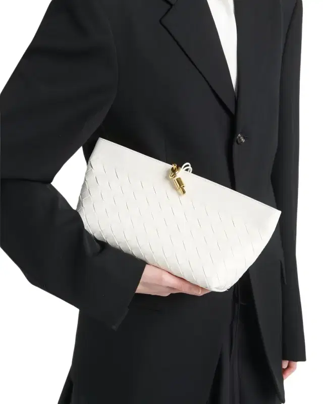 Bottega Veneta Andiamo Knot-Embellished Leather Clutch Bag